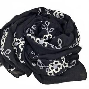 NEW TOUCH OF STYLE women's embroidered floral scarf in black